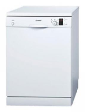 На фото Bosch  SMS 50 E 02 RU Посудомоечная машина